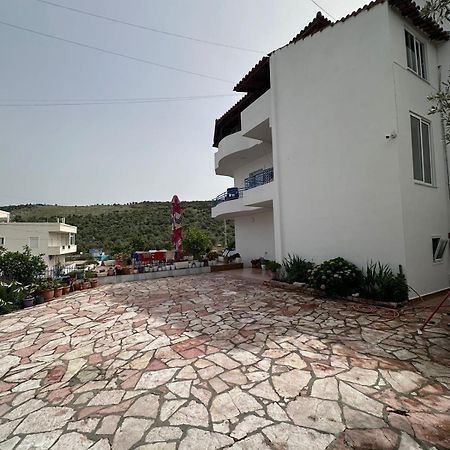 Caushi Apartments คซามิล ภายนอก รูปภาพ