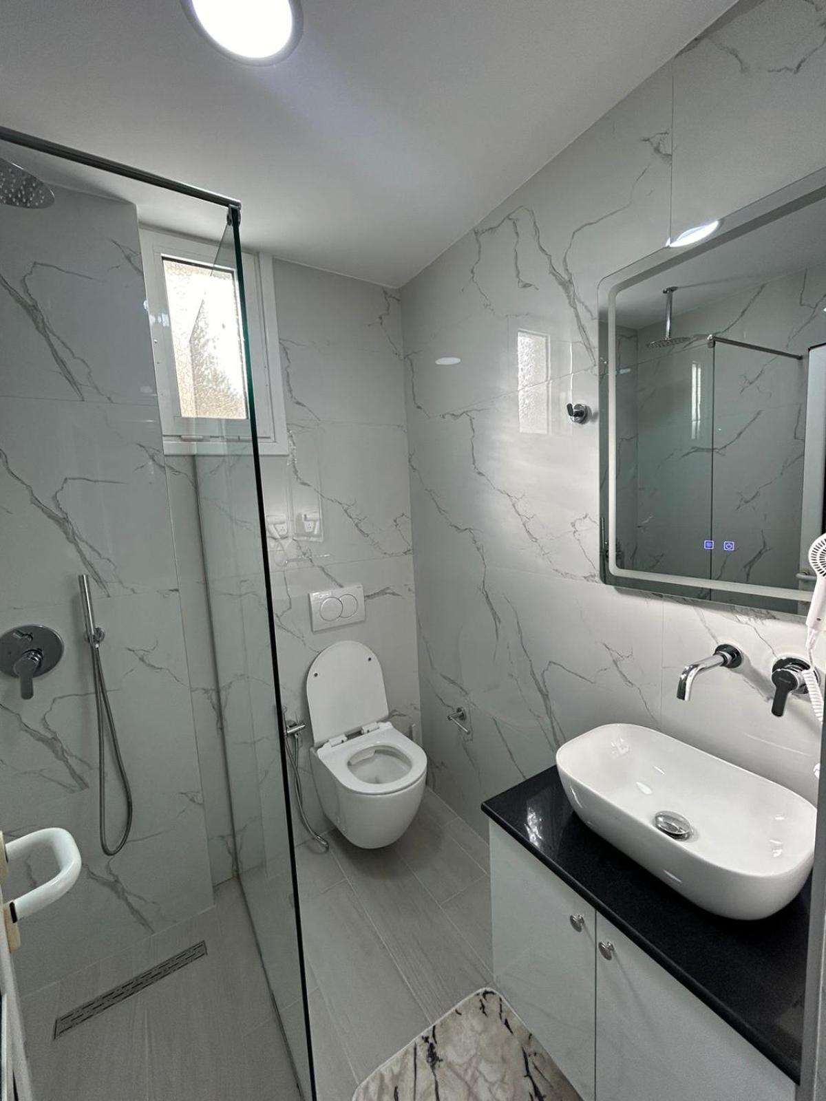 Caushi Apartments คซามิล ภายนอก รูปภาพ