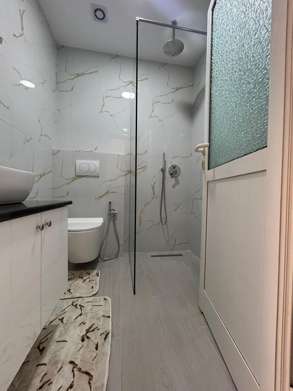 Caushi Apartments คซามิล ภายนอก รูปภาพ