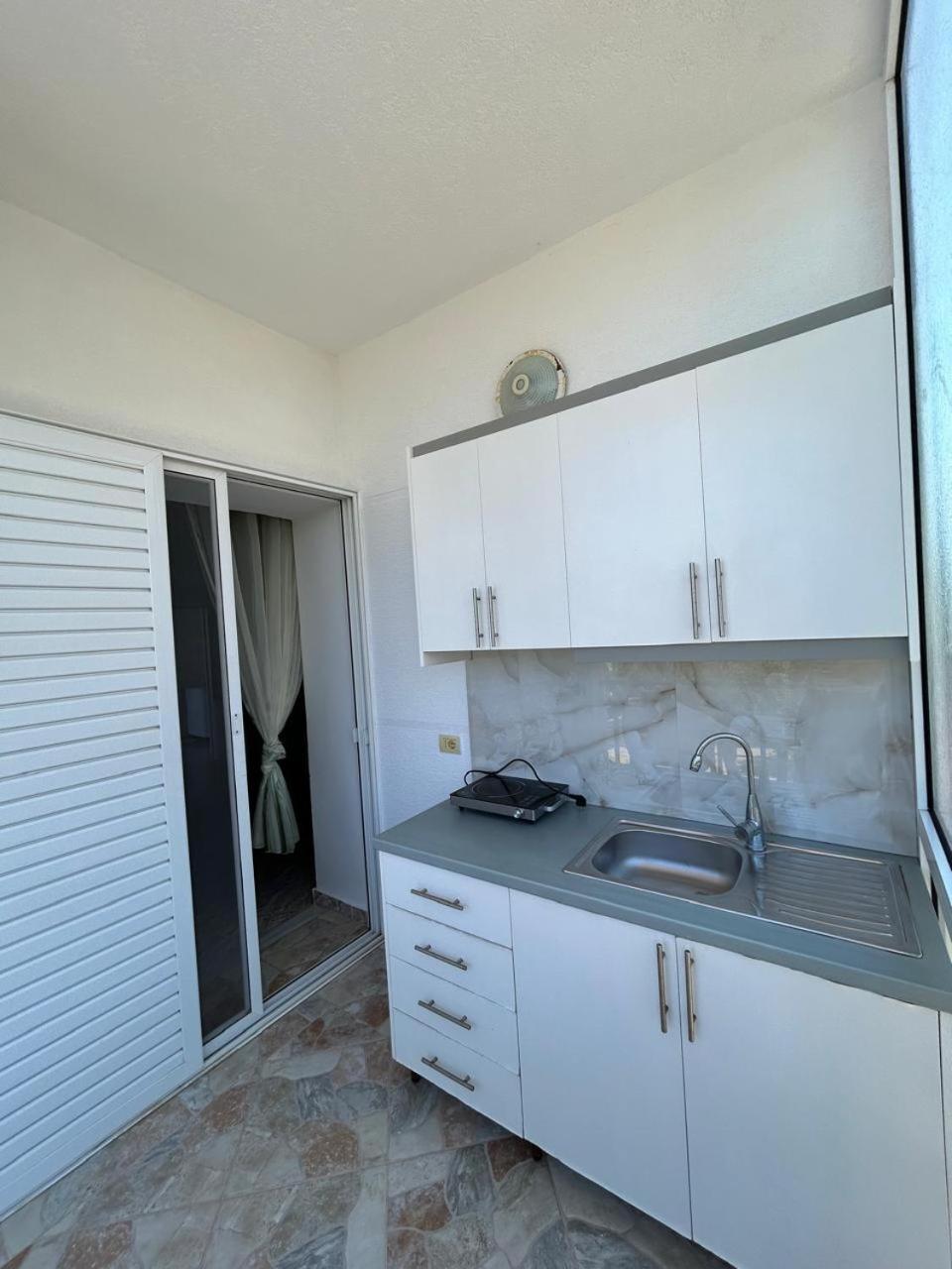 Caushi Apartments คซามิล ภายนอก รูปภาพ